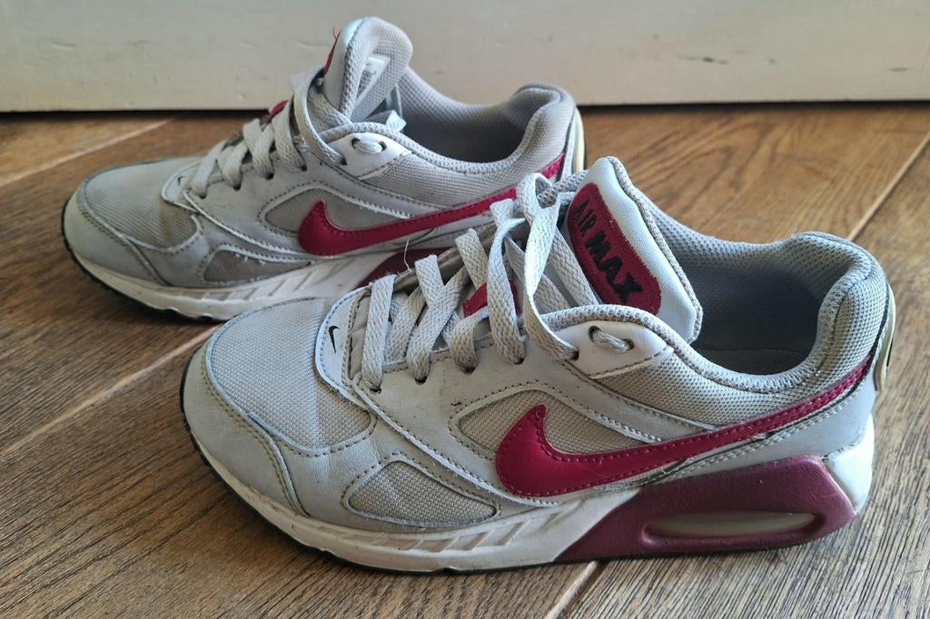 Nike air maat 35.5, Ophalen of Verzenden, Sportschoenen