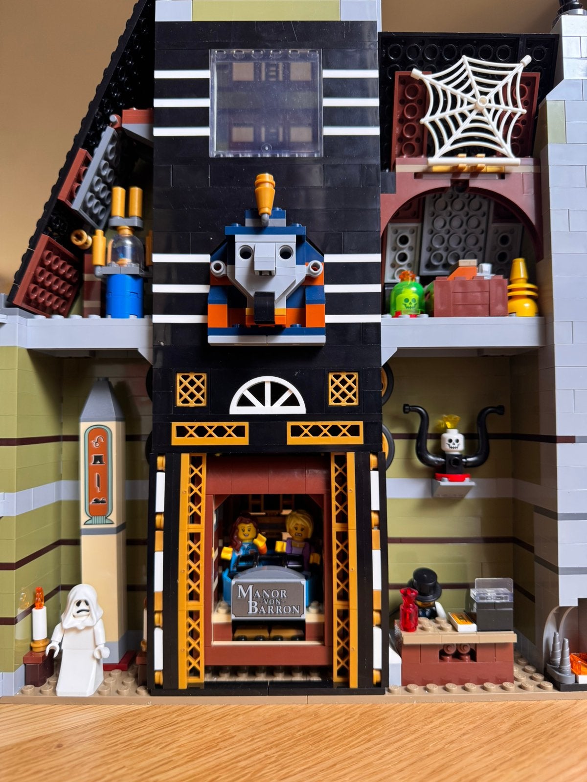 Foto 5 van Lego 10273 the Haunted House