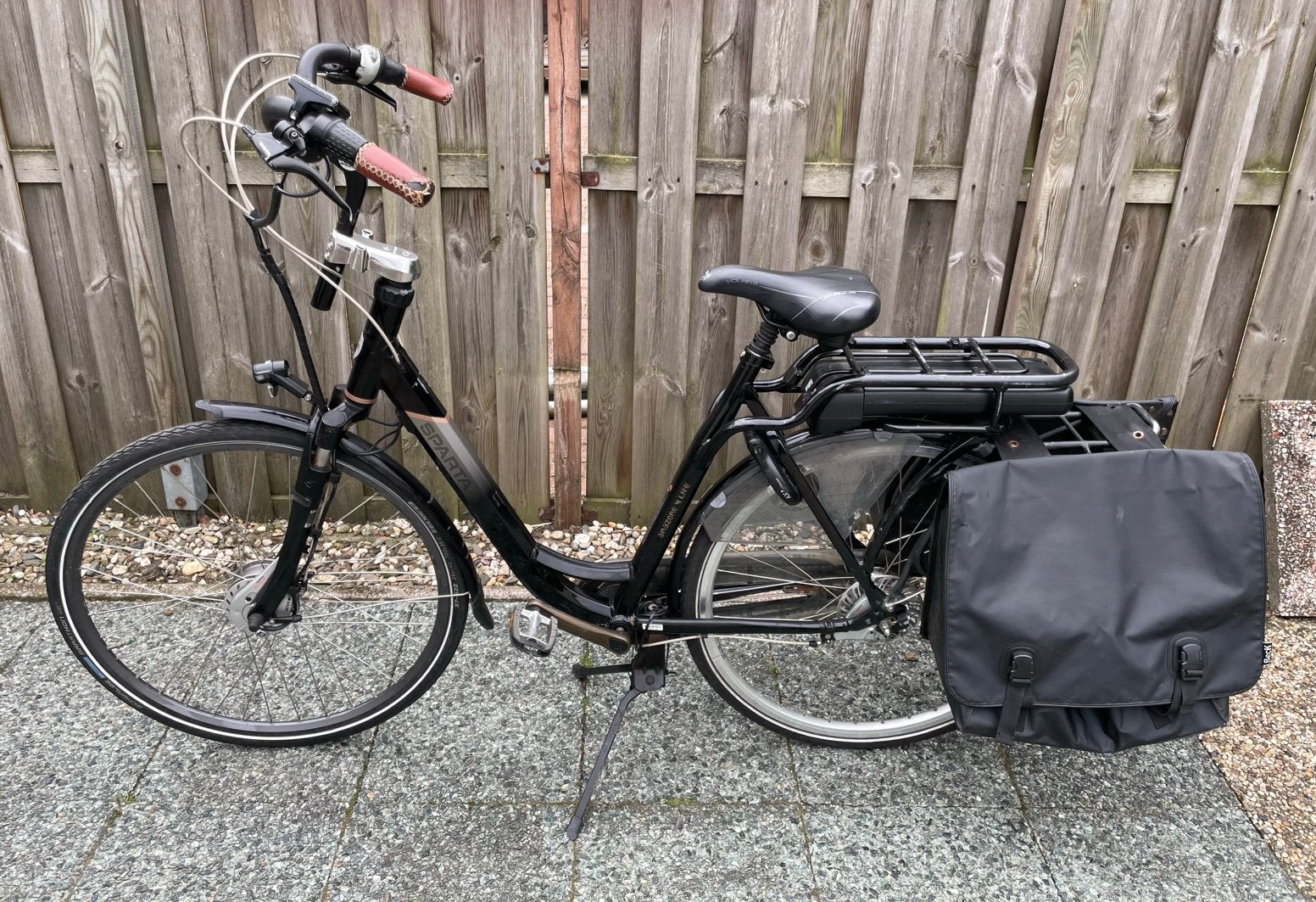 Sparta Amazone 4 Life elektrische moederfiets Zwart Bruin, Fietsen en Brommers, Elektrische fietsen, Ophalen, Minder dan 30 km per accu