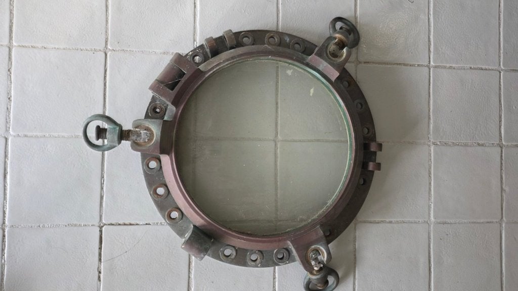 Originele zware scheepspatrijspoort 35 kg – 56 cm, Ophalen, Brons