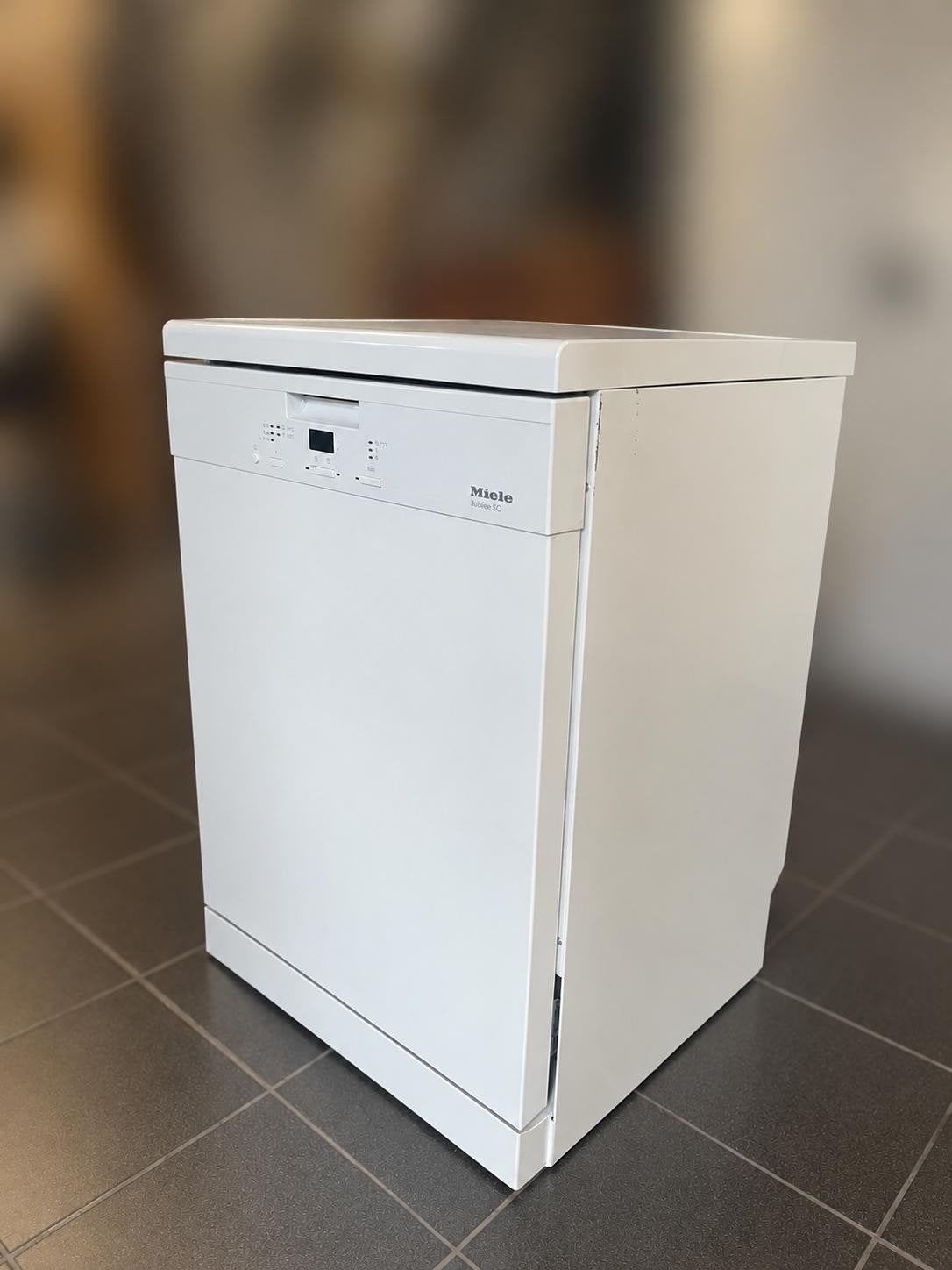 Nette Miele Jubilee SC Vaatwasser – Vrijstaand, Ophalen, 85 tot 90 cm