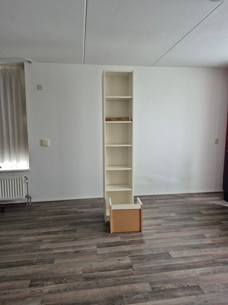 Gratis Billy boekenkast smal met opzetstuk - gebruikt, Met plank(en), Minder dan 50 cm, Gebruikt, 200 cm of meer