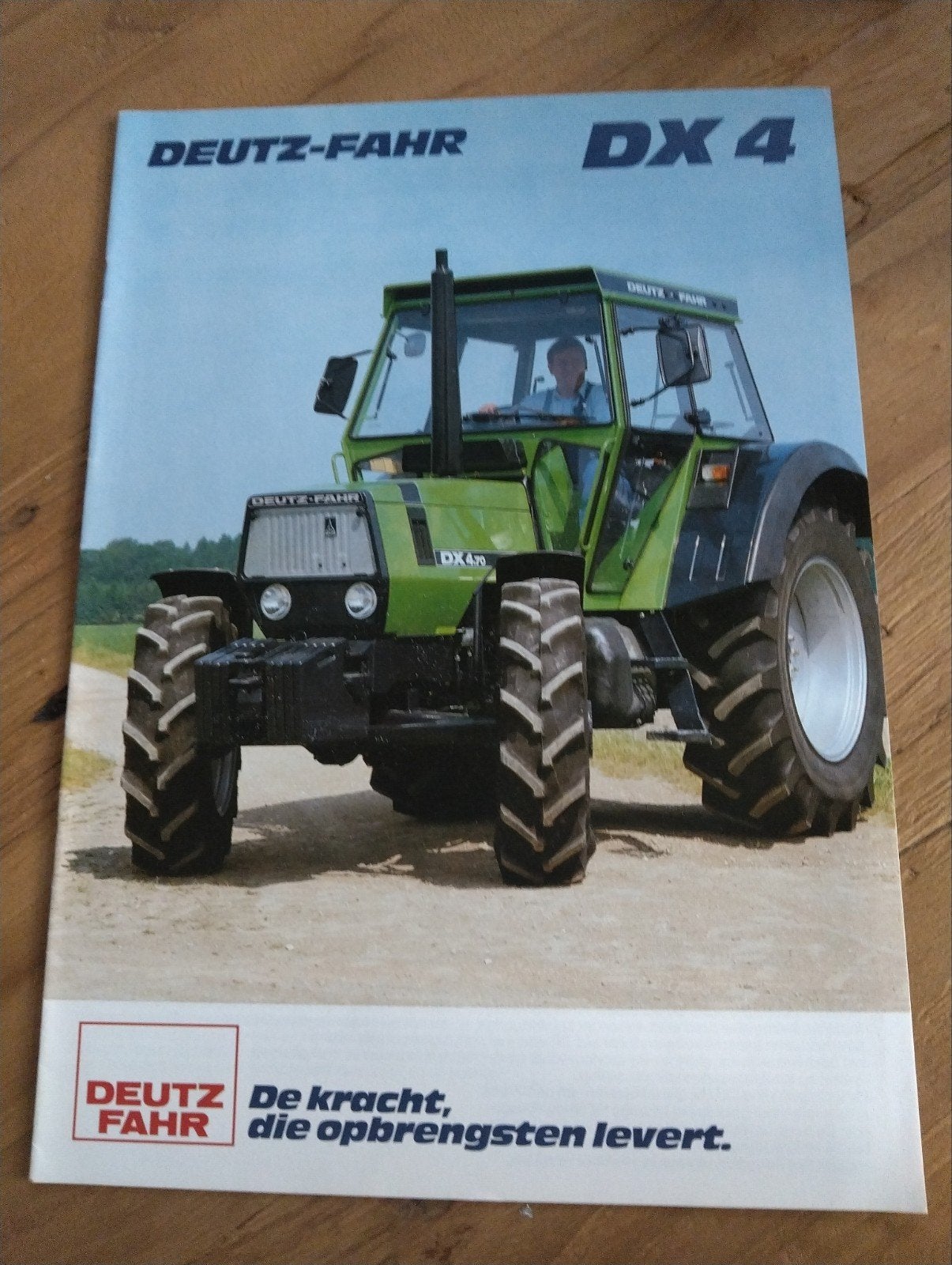 Deutz Fahr DX4 folder, Ophalen of Verzenden, Zo goed als nieuw
