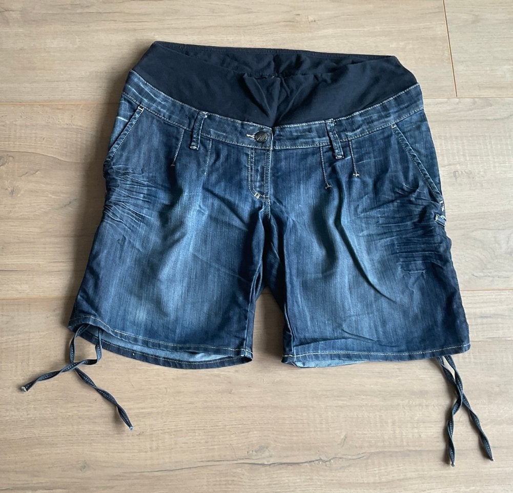 H&M Mama Korte Spijkerbroek Positiekleding Maat L, Kleding | Dames, Positiekleding, Blauw, Maat 42/44 (L), Ophalen of Verzenden