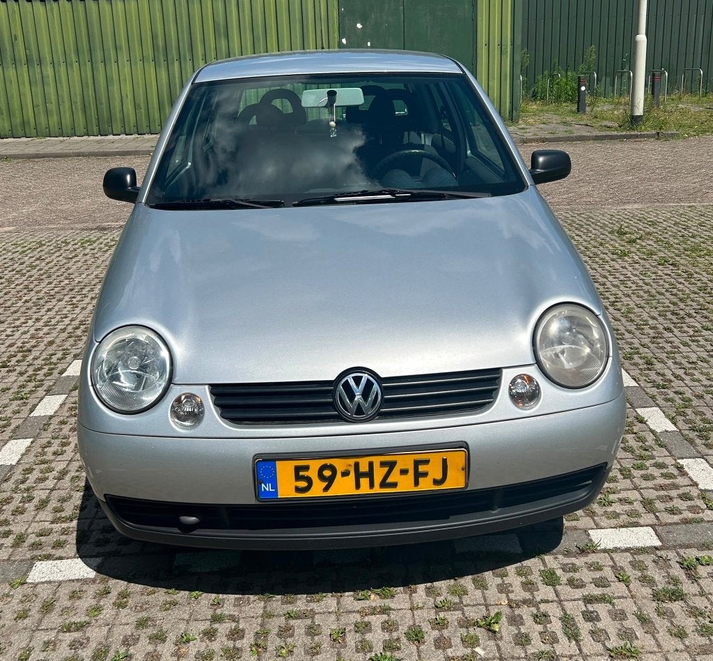 Volkswagen Lupo 1.4 44KW 2002 Grijs, Auto's, Voorwielaandrijving, 31 €/maand, 4 cilinders, 4 stoelen