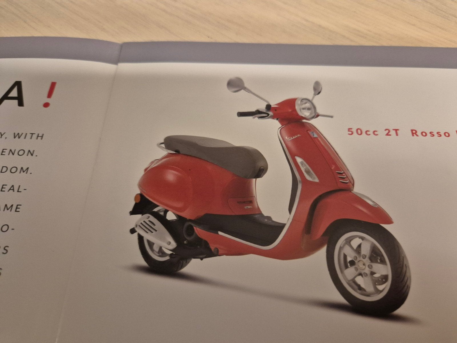 2014 Vespa Piaggio brommer scooter bromfiets folder izgst, Ophalen of Verzenden