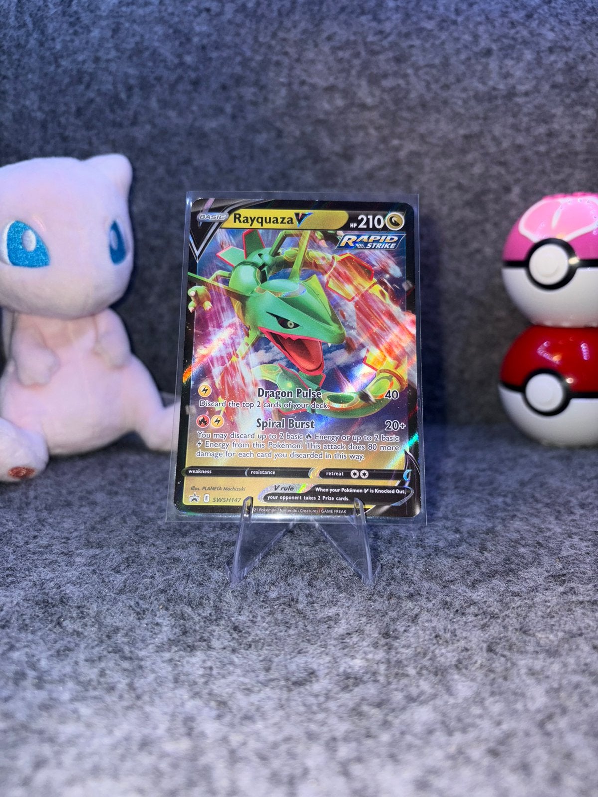 Rayquaza V - SWSH147 - promo - NM, Ophalen of Verzenden, Zo goed als nieuw