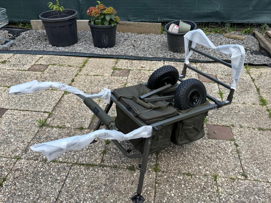 NASH TRAX METRO BARROW + EXTRA ANTI LEK WHEEL KIT, Watersport en Boten, Hengelsport | Karpervissen, Ophalen, Nieuw, Overige typen