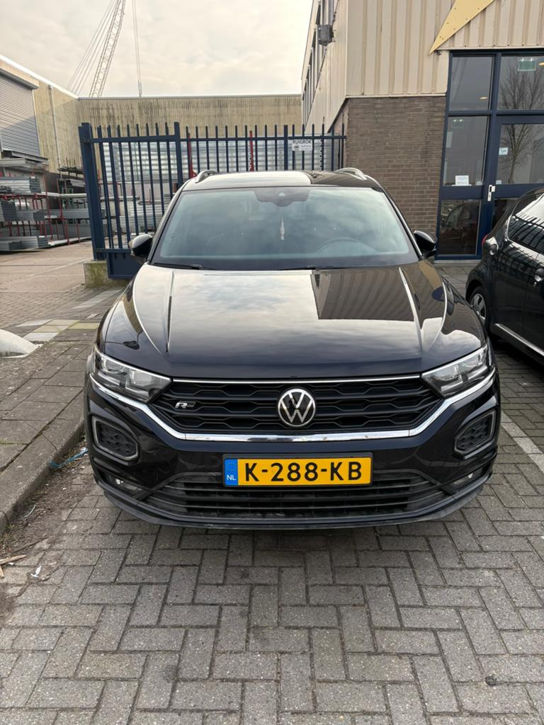 Volkswagen T-Roc 1.5 TSI 150pk 7-DSG 2021 R-Line zwart, 1254 kg, 15 km/l, 1498 cc, 4 cilinders