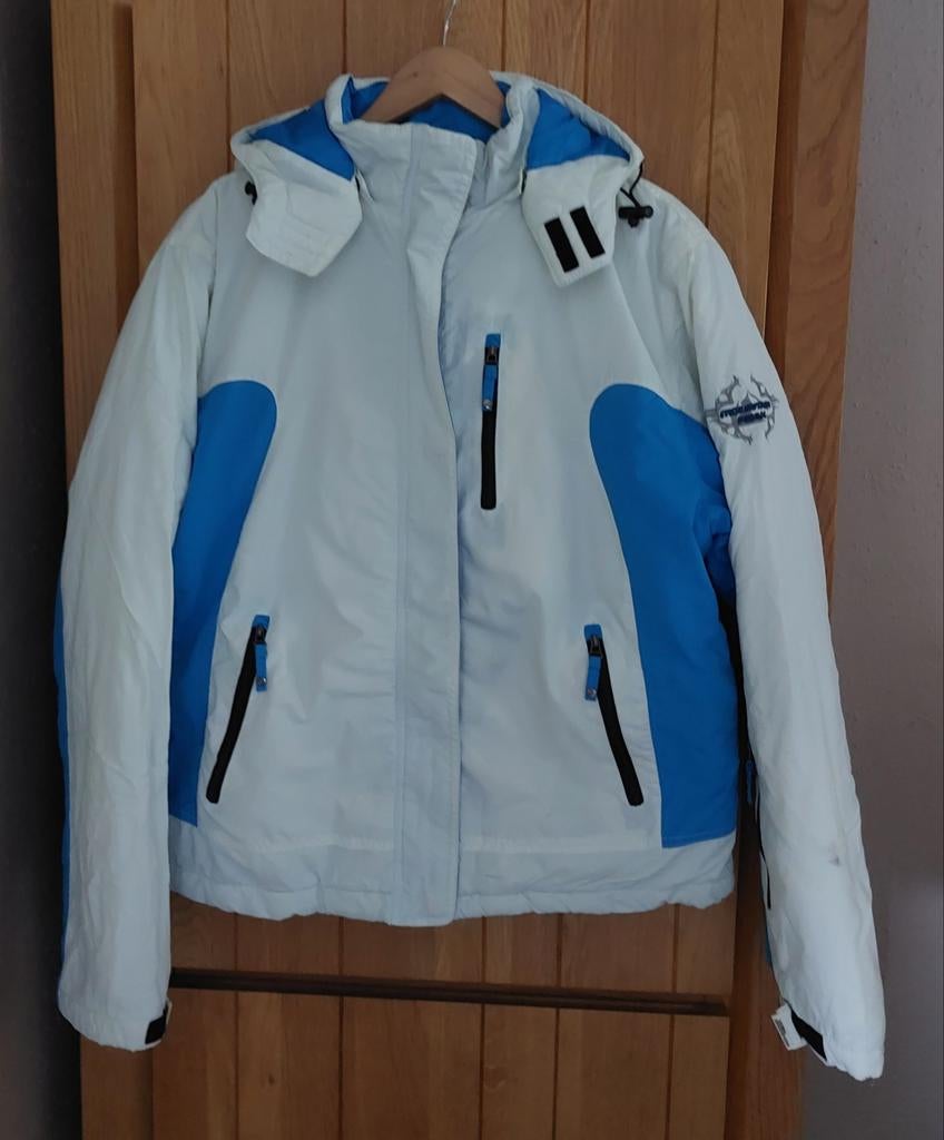 Witte en blauwe winterjas/ski-jas - Maat XL, Kleding | Dames, Wintersportkleding, Ophalen, Maat 46/48 (XL) of groter, Zo goed als nieuw