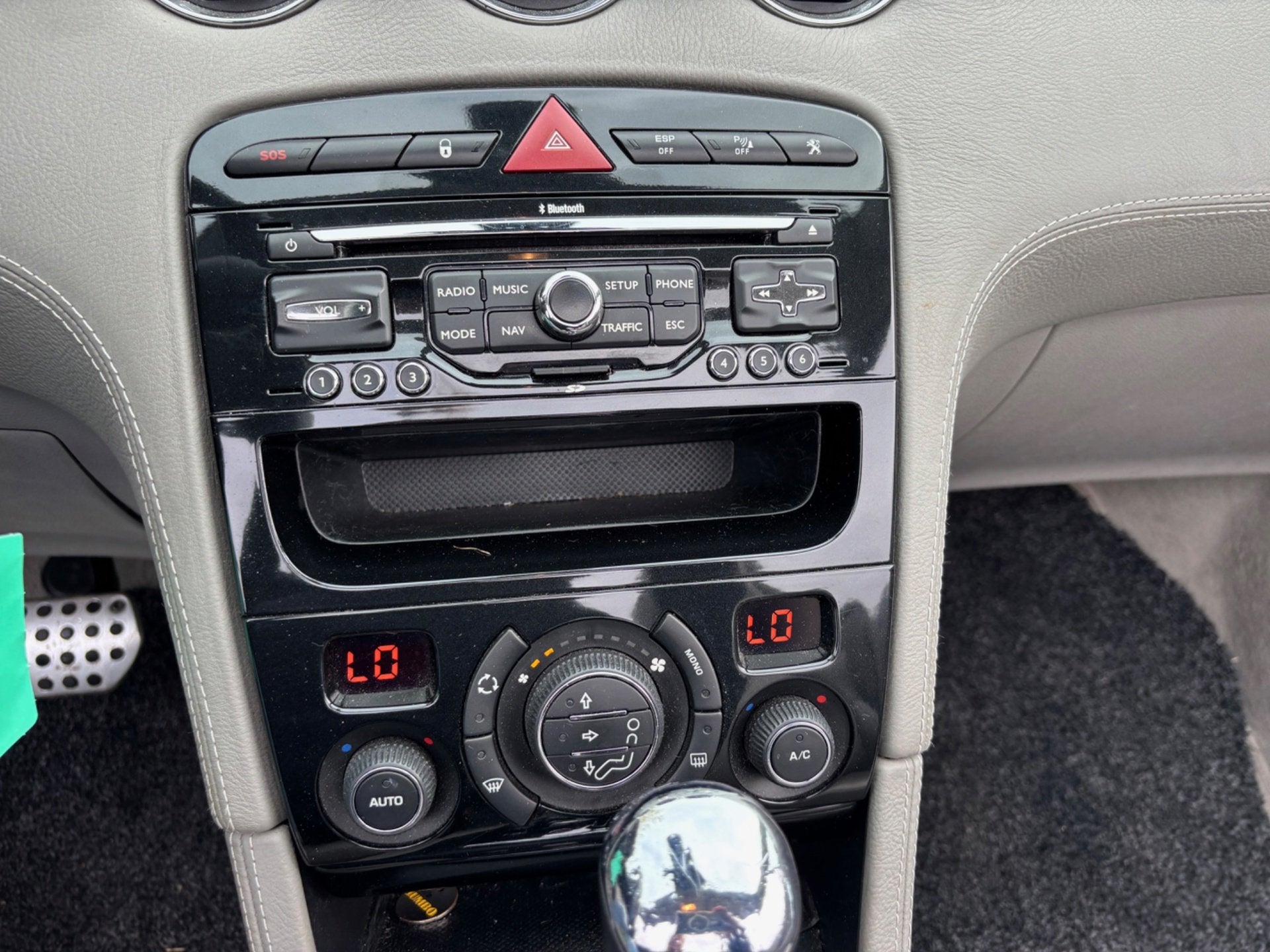 Foto 14 van Peugeot 308 1.6 THP Allure, Lage KM Stand