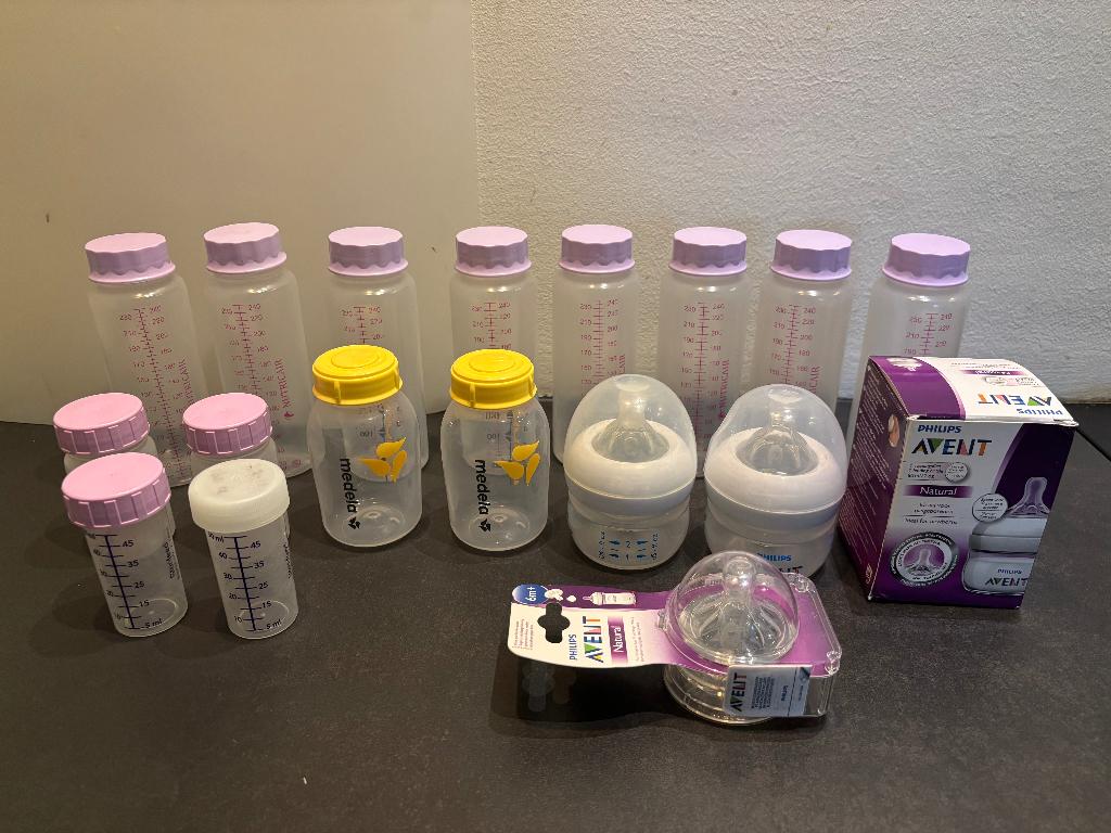 Philips Avent voedingsflessen en Medela melk bewaar flessen, Ophalen, Gebruikt, Overige typen
