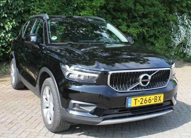 Volvo Xc40 B4 197pk Geartronic Mild Hybrid Momentum Pro, Stof, Euro 6, 4 cilinders, 1969 cc