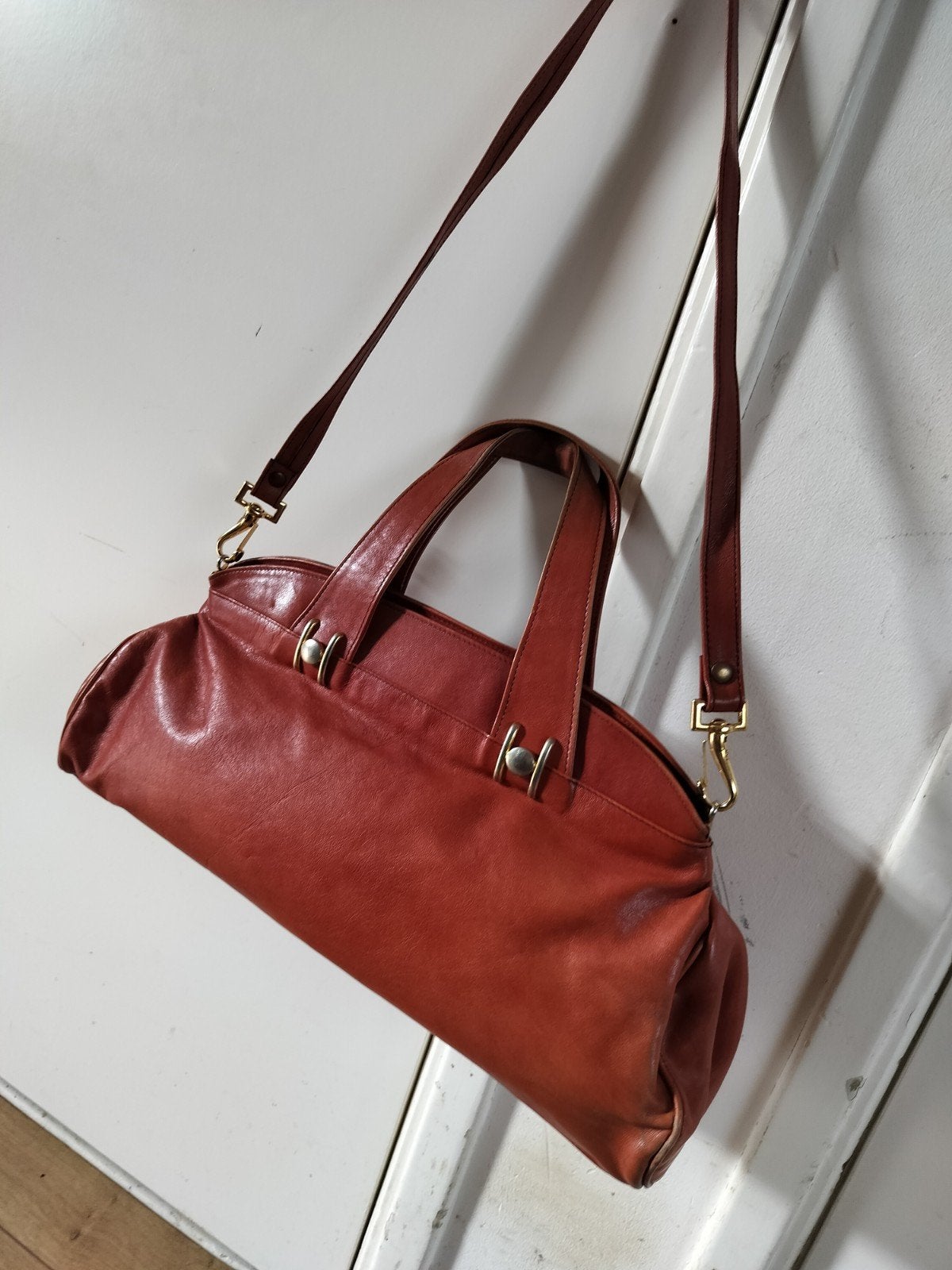 Aparte vintage jaren 70 Italiaanse leren tas, zgan


Handgem, Verzenden, Zo goed als nieuw, Rood, Leer