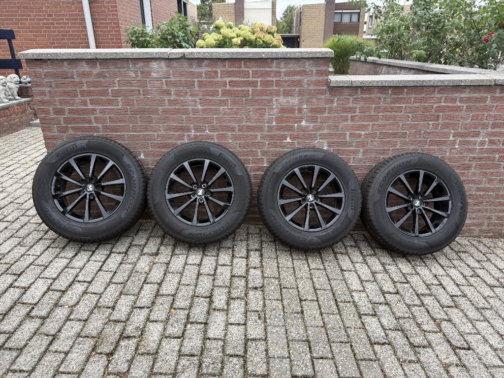 IT Wheels 17 inch black Alice velgen met winterband, Auto-onderdelen, Banden en Velgen, Ophalen, Gebruikt, Velg(en), 17 inch