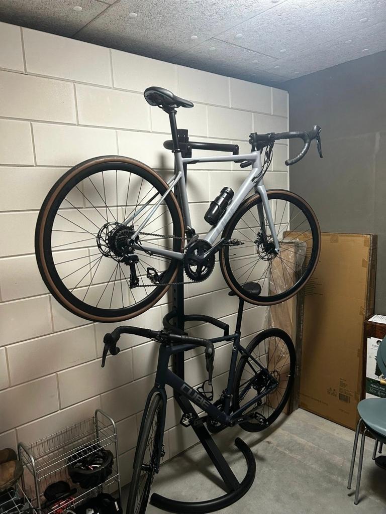 Staand fietsenrek voor 2 fietsen, Ophalen of Verzenden, Gebruikt
