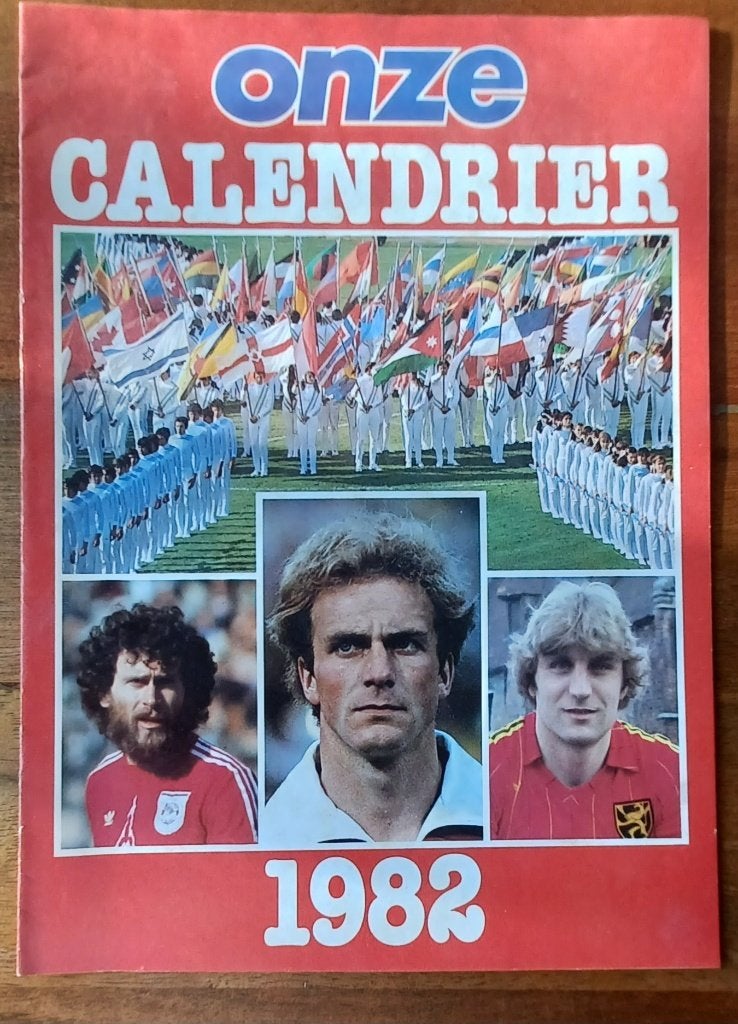 WK 1982 Kalender//Ceulemans/Rummenigge/Krol/Muller //, Verzenden, Zo goed als nieuw, Damesbladen