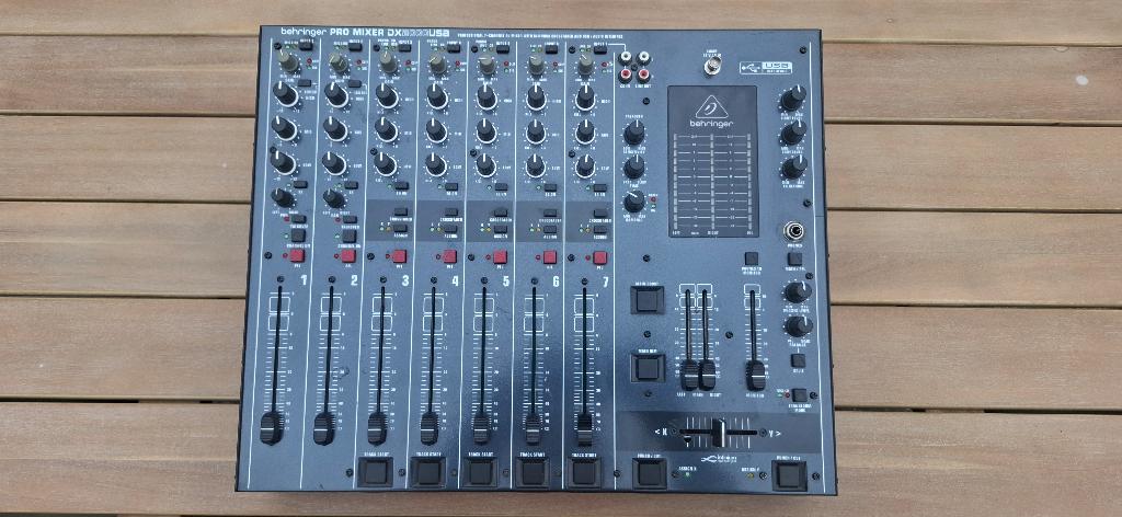 Behringer Pro mixer DX2000USB met verlichting, Muziek en Instrumenten, Mengpanelen, Ophalen, Gebruikt, 5 tot 10 kanalen, Microfooningang