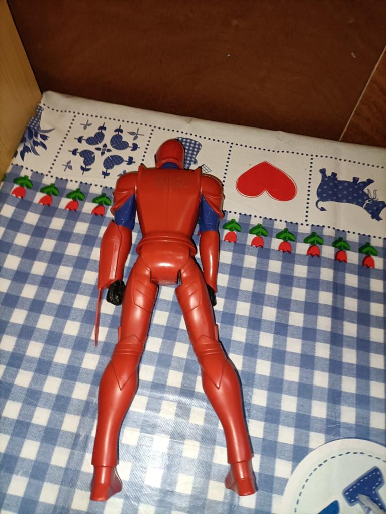 Spiderman pop 29 cm groot, Kinderen en Baby's, Speelgoed | Actiefiguren, Ophalen of Verzenden, Zo goed als nieuw