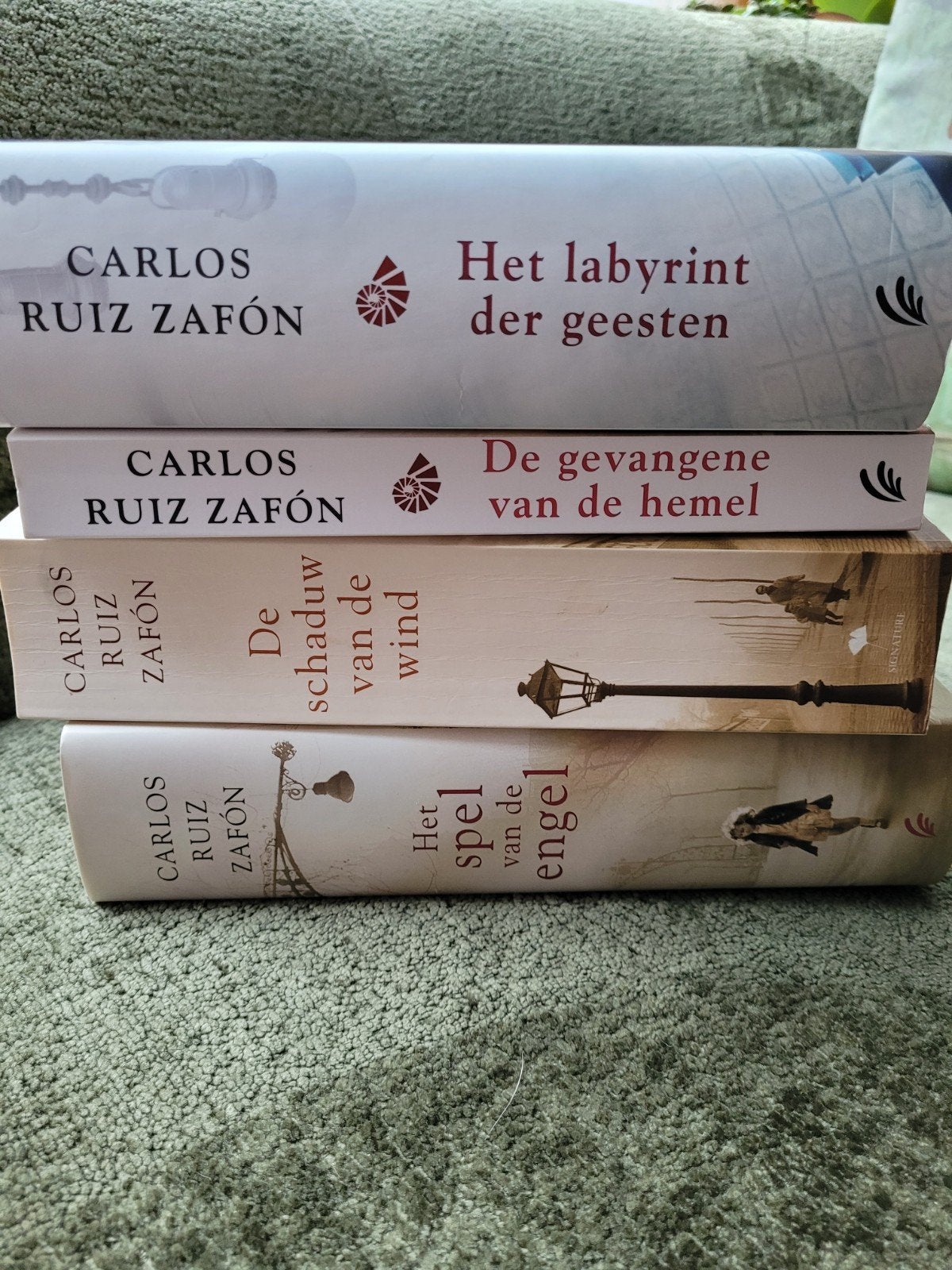 Carlos Ruiz Zafón - De Schaduw van de Wind serie, Boeken, Ophalen of Verzenden, Zo goed als nieuw, Carlos Ruiz Zafón