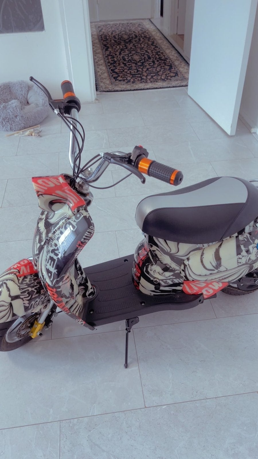 Kinder scooter nieuw, Elektrisch, Zo goed als nieuw, Ophalen, Overige merken