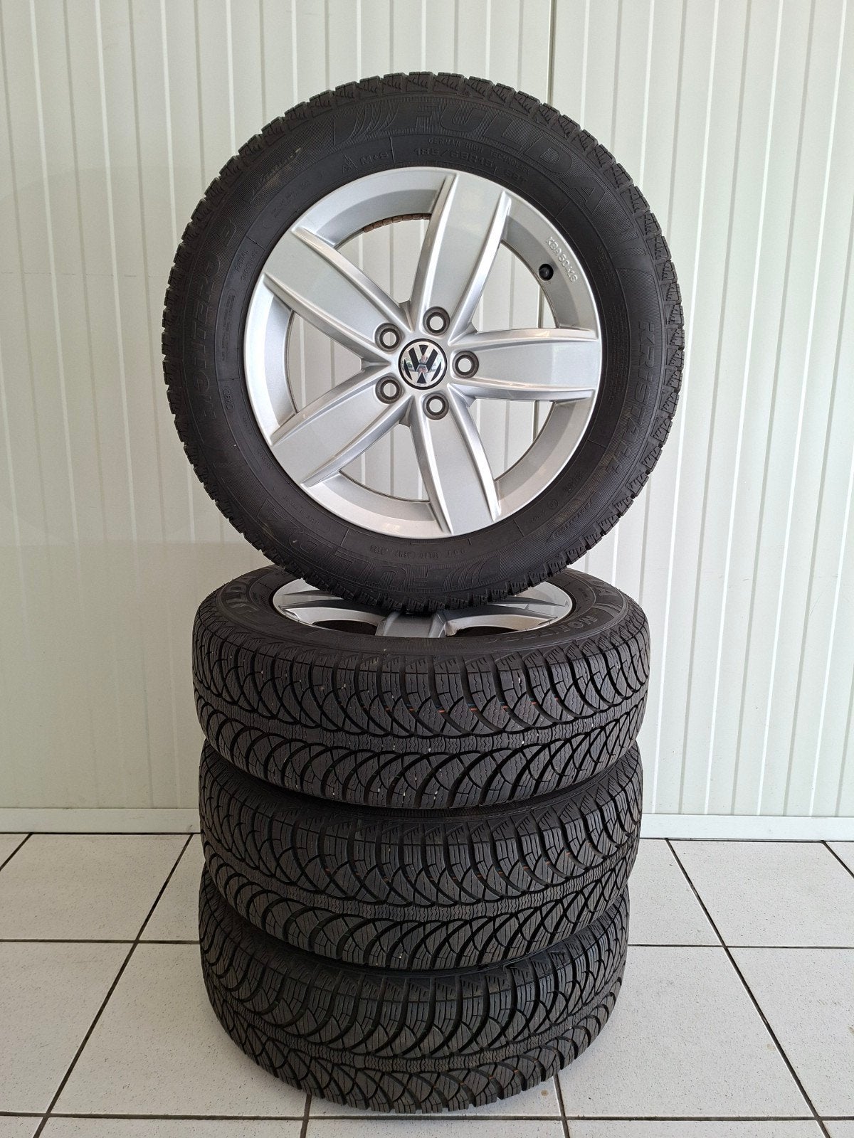 VW Polo SEAT Ibiza Audi A1 winterbanden met lm velgen, Ophalen, Gebruikt, 15 inch, Banden en Velgen