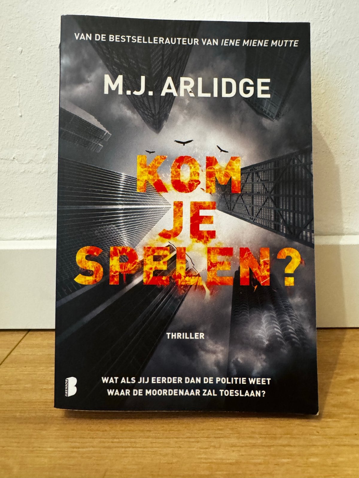 Kom je spelen? - M.J. Arlidge (Thriller), Boeken, Ophalen, Gelezen, Nederland