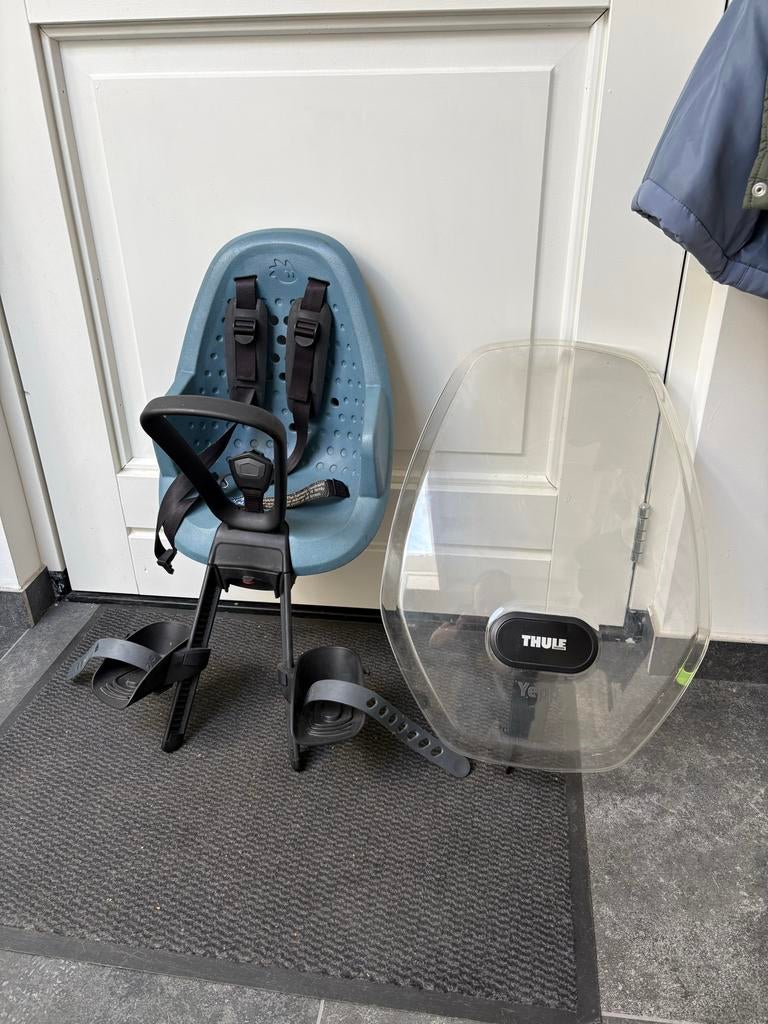 Thule Yepp Mini fietsstoeltje met windscherm (zonder adapter, Ophalen, Zo goed als nieuw