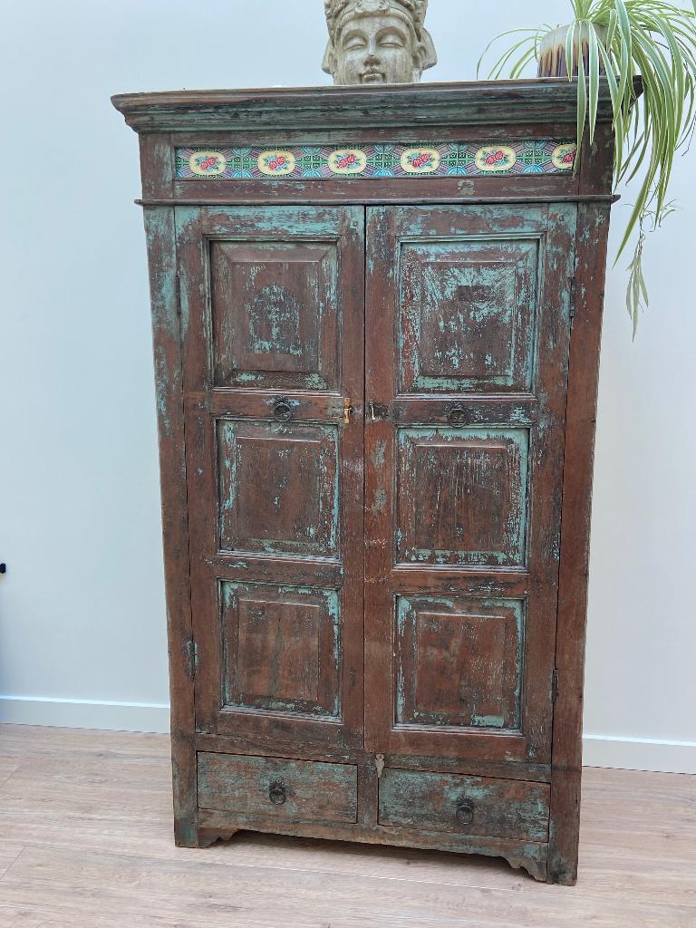 Unieke vintage kast met tegeltjes in de bovenrand, Ophalen