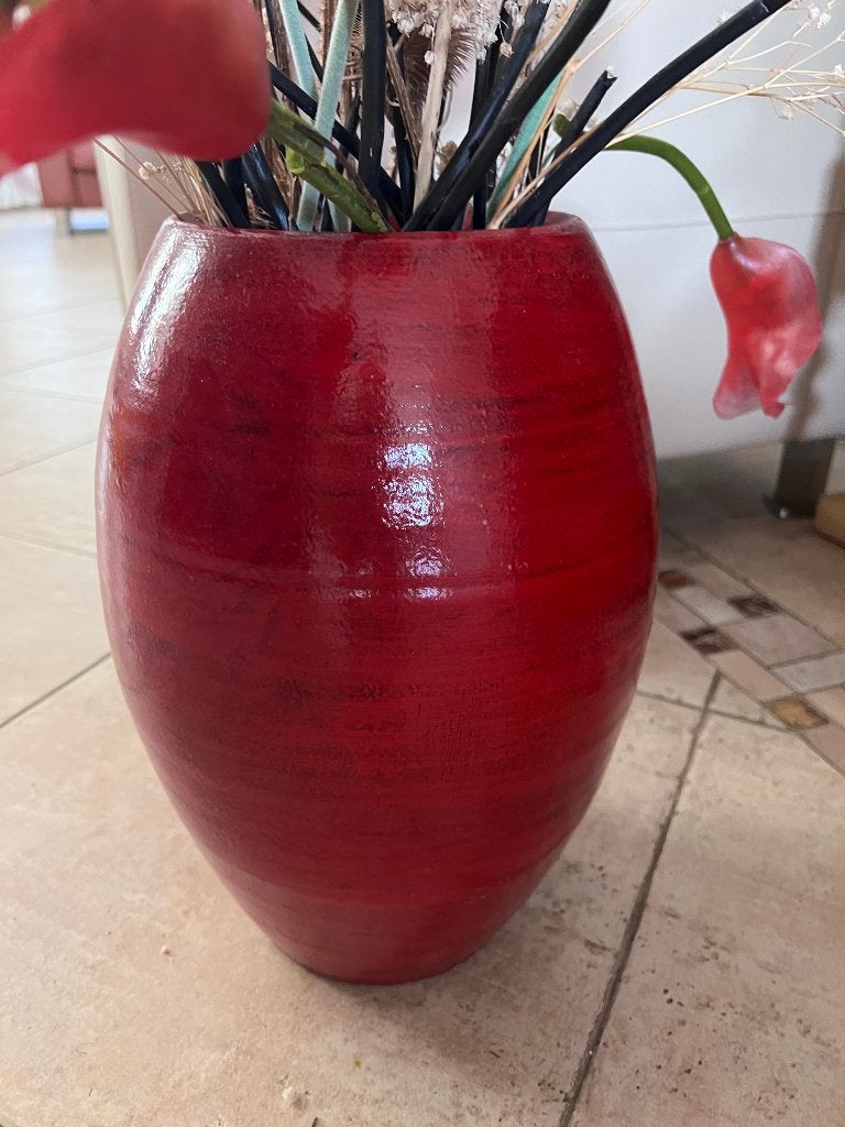 Grote Vaas rood  35 H  25 doorsn met kunstbloemen, Ophalen of Verzenden, Rood, Steen/keramiek, 35 cm