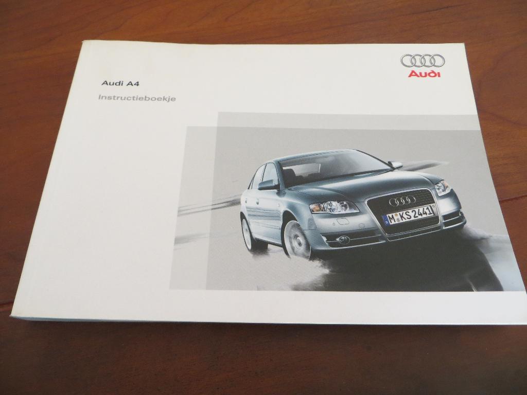 nstructieboek Audi A4 sedan 2004, 2005 benzine + V6, A4 TDi, Ophalen of Verzenden