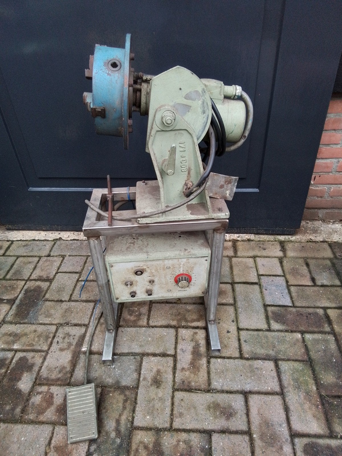 Lasmanipulator 230 volt diameter drieklauw 20cm, Doe-het-zelf en Verbouw, Ophalen of Verzenden, Elektroden