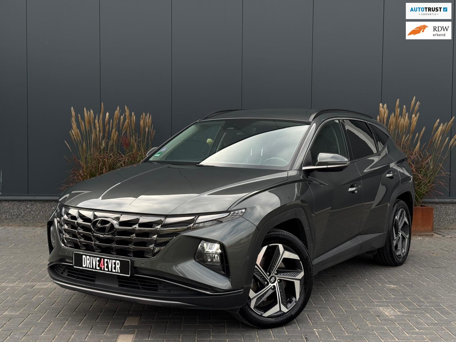 Hyundai Tucson 1.6 T-GDI MHEV Premium NAVI|LEDER|360 CAMERA|, Auto's, Dealer onderhouden, Gebruikt, Zwart, 4 cilinders