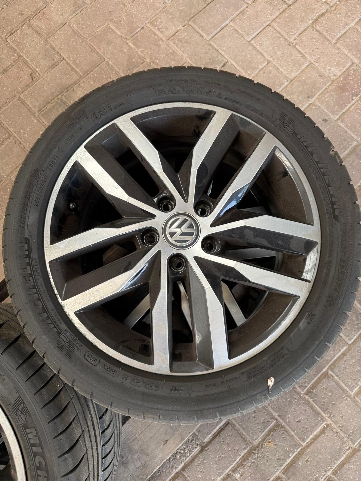 Velgen compleet Volkswagen Caddy 2004-2020, Banden en Velgen, 17 inch, Zomerbanden, Bestelwagen