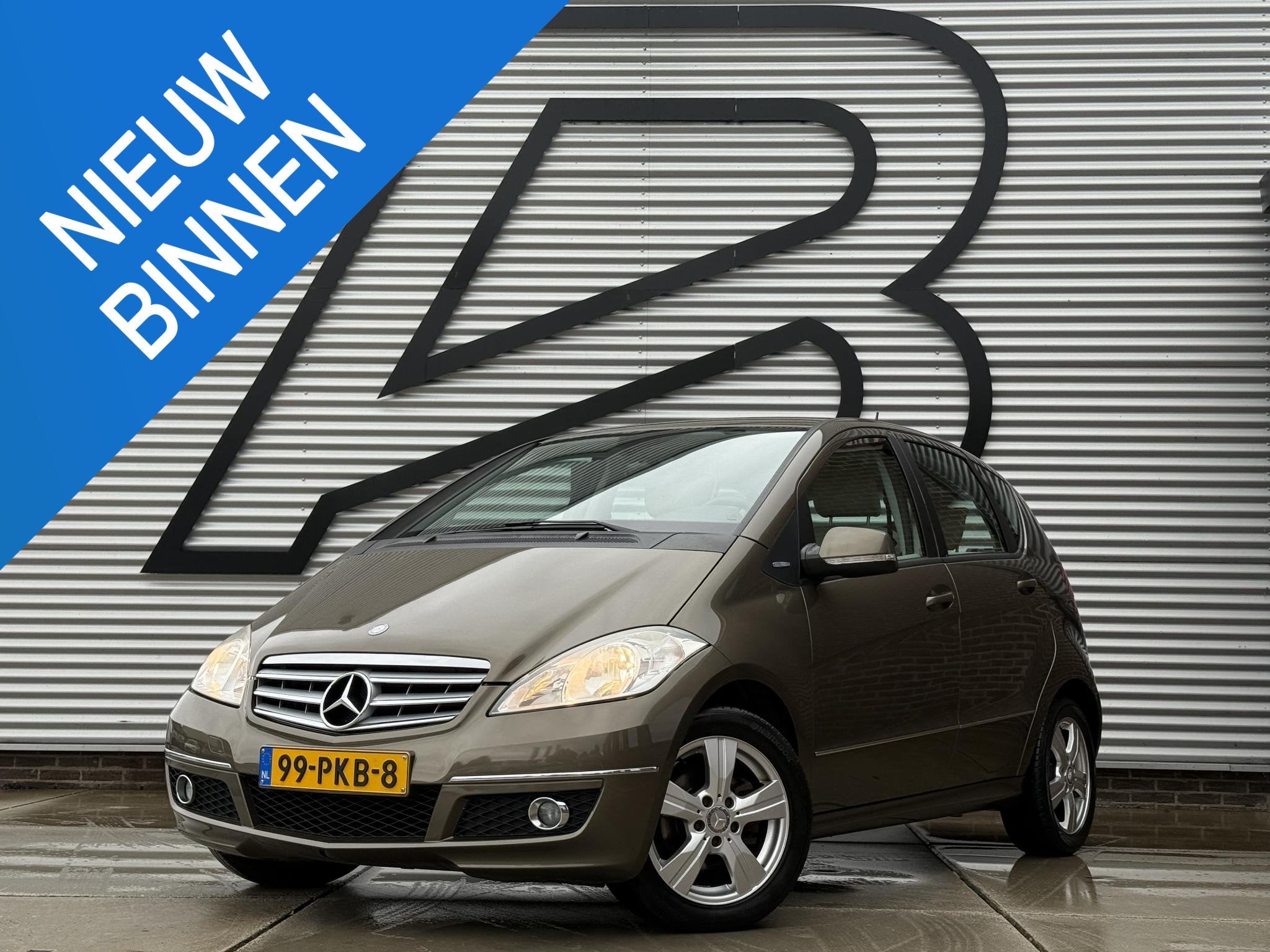 Mercedes-Benz A-klasse 160 BlueEFFICIENCY Business Class Ava, Voorwielaandrijving, Bruin, Leder en Stof, 49 €/maand