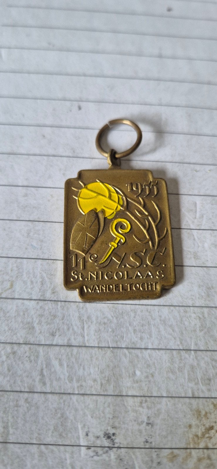 medailles 11e St Nicolaas wandeltocht 1955, Ophalen of Verzenden, Overige materialen