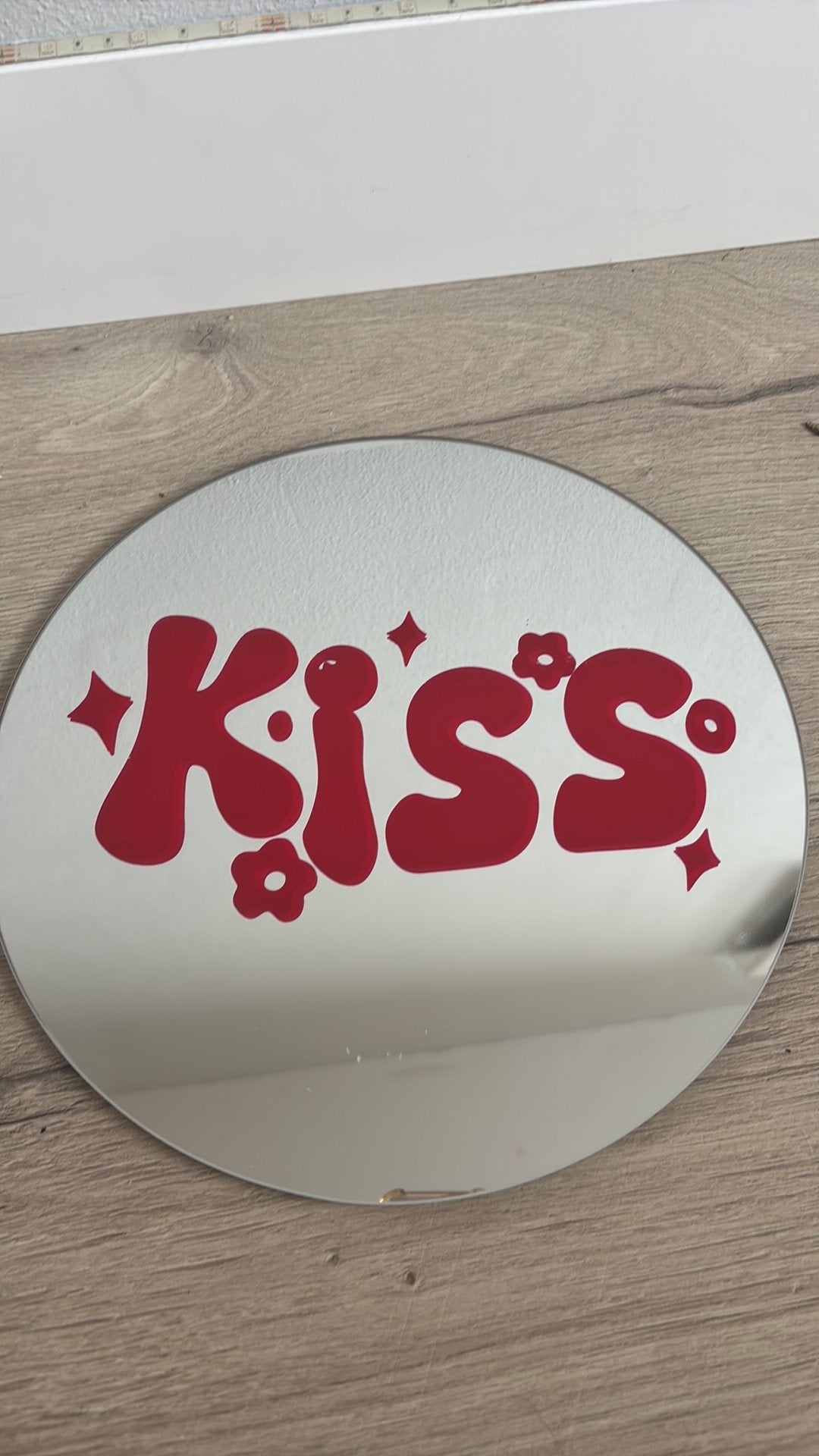Kiss spiegel, Ophalen, Zo goed als nieuw