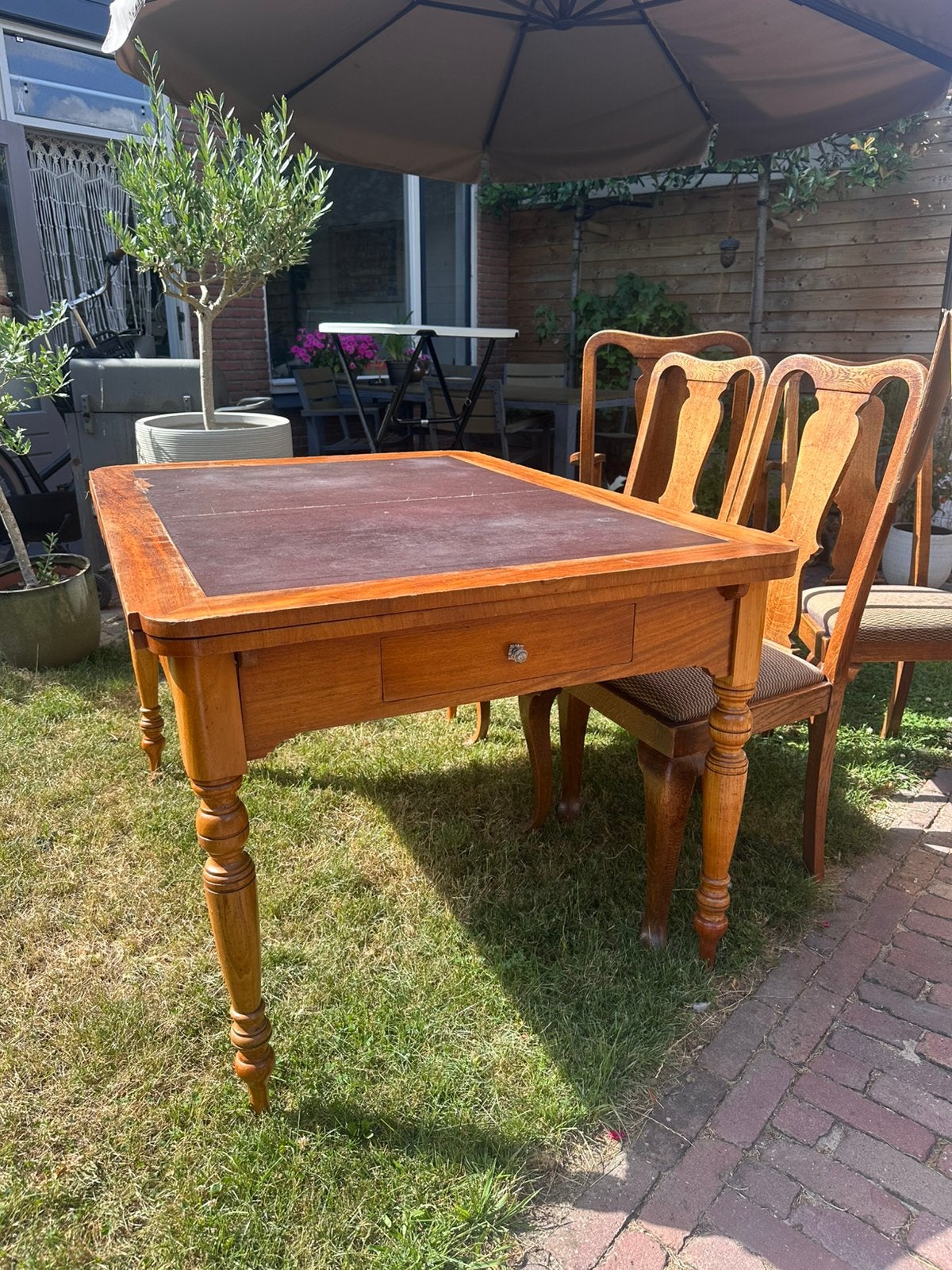 Antieke uitschuifbare eettafel, Antiek en Kunst, Antiek | Meubels | Tafels, Ophalen
