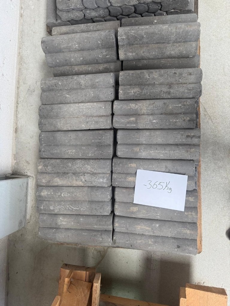 3 kisten kinderkopjes+ 2 pallets pallisadepaal duo, Ophalen, Gebruikt, Beton, Klinkers
