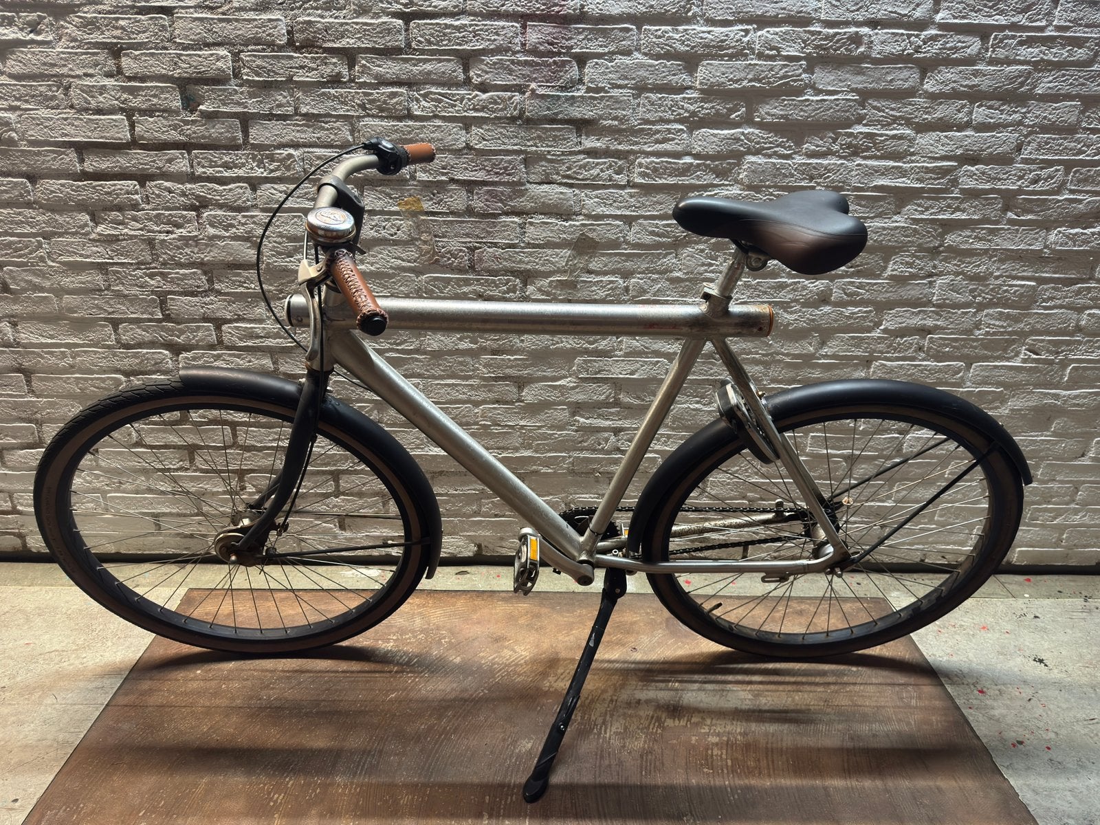 VanMoof fiets 3 versnellingen, Fietsen en Brommers, Terugtraprem, Gebruikt, Versnellingen, Ophalen