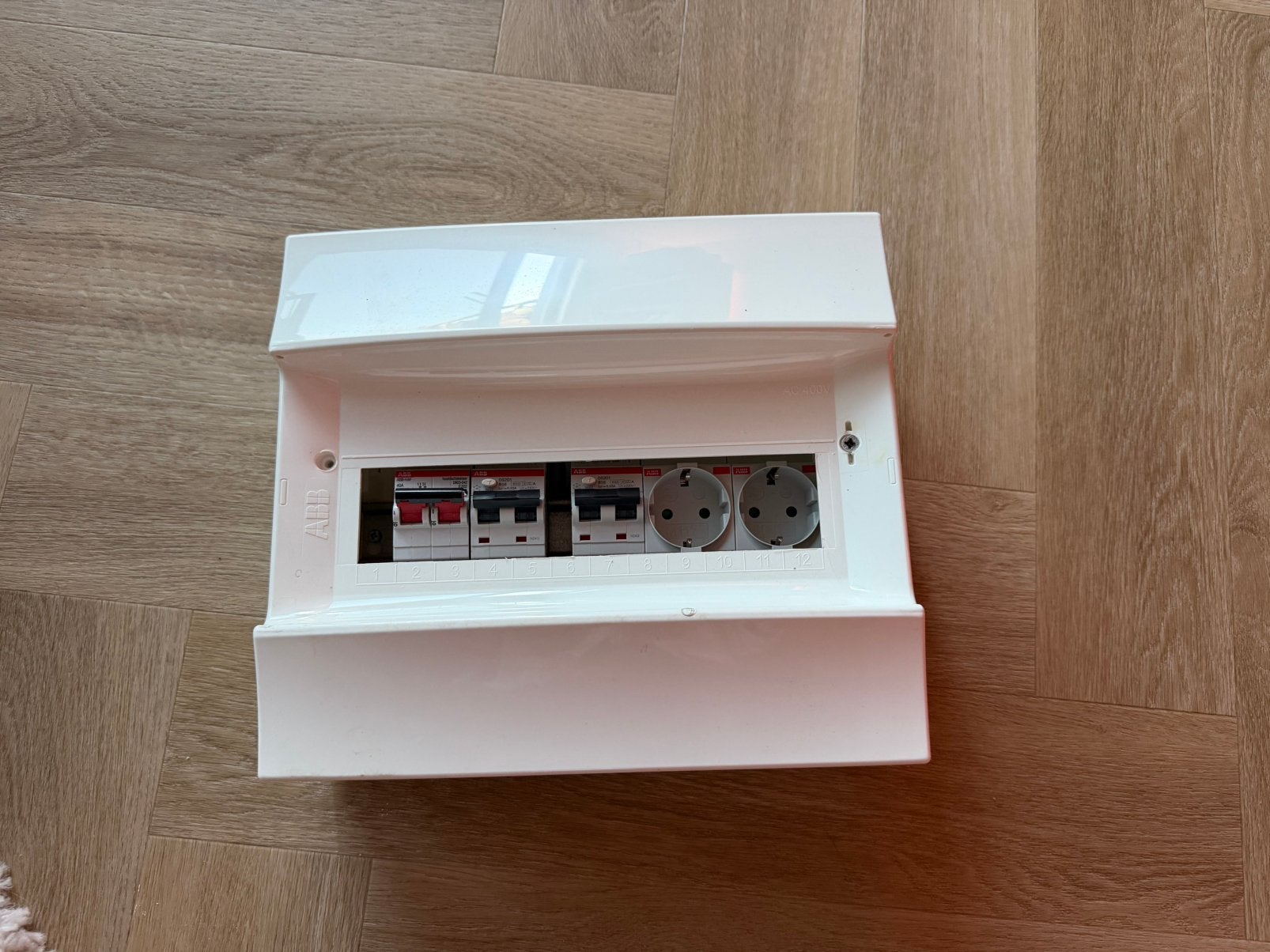 ABB PV Verdeler (compleet), Ophalen of Verzenden, Zo goed als nieuw, Overige typen
