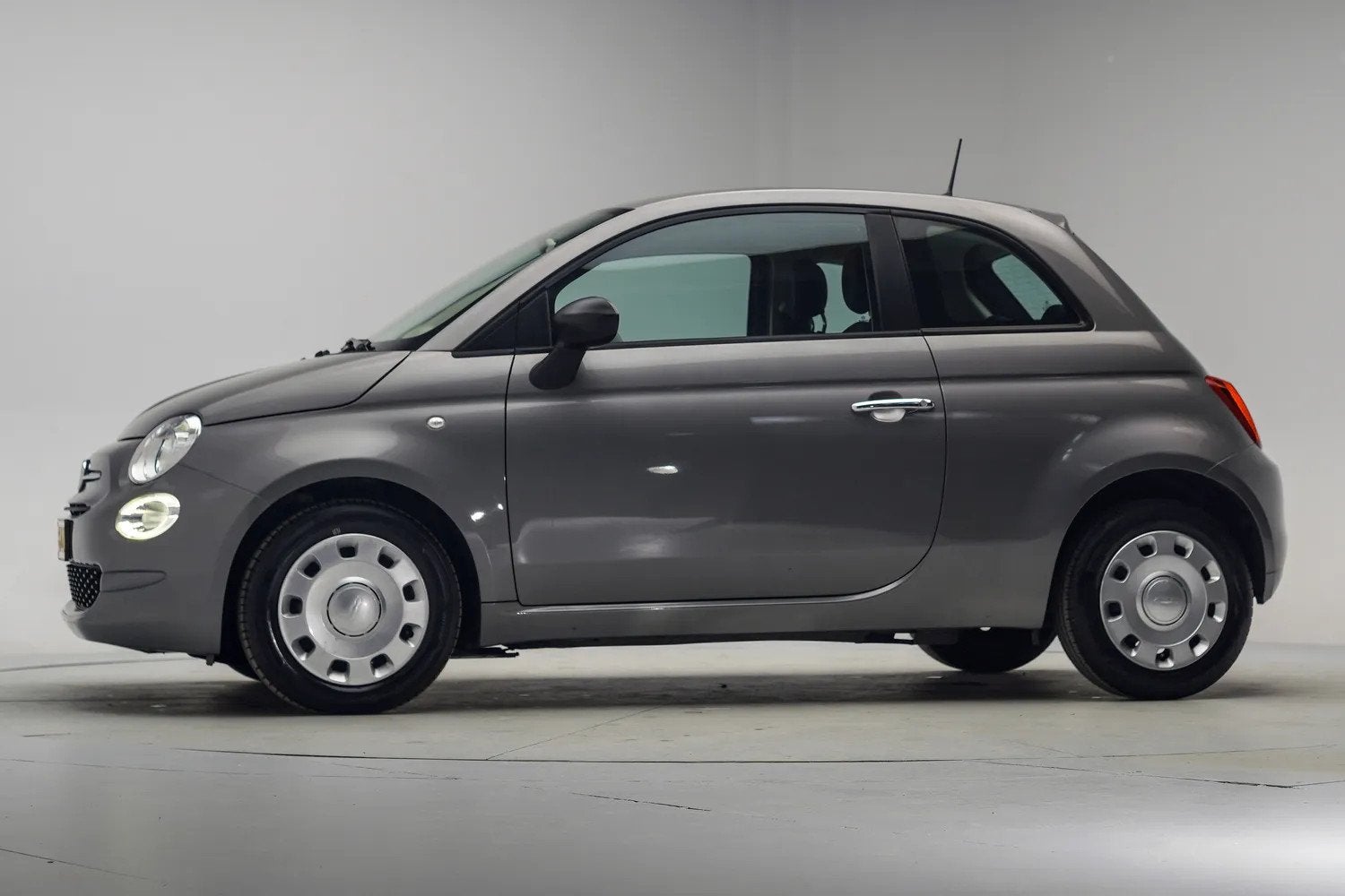 Fiat 500 1.0 Hybrid Cult [ Airco DAB Bluetooth ] (bj 2021), Auto's, 21 km/l, 4 stoelen, Origineel Nederlands, Bedrijf