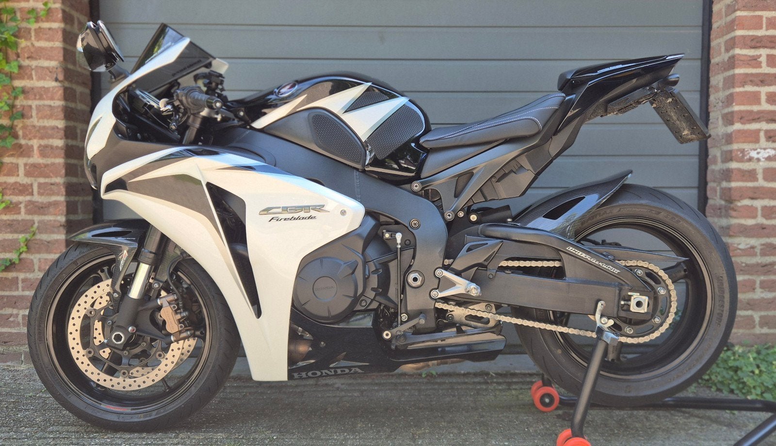 Honda CBR1000RA SC59 Fireblade 
2010 met C-ABS, Particulier, Super Sport
