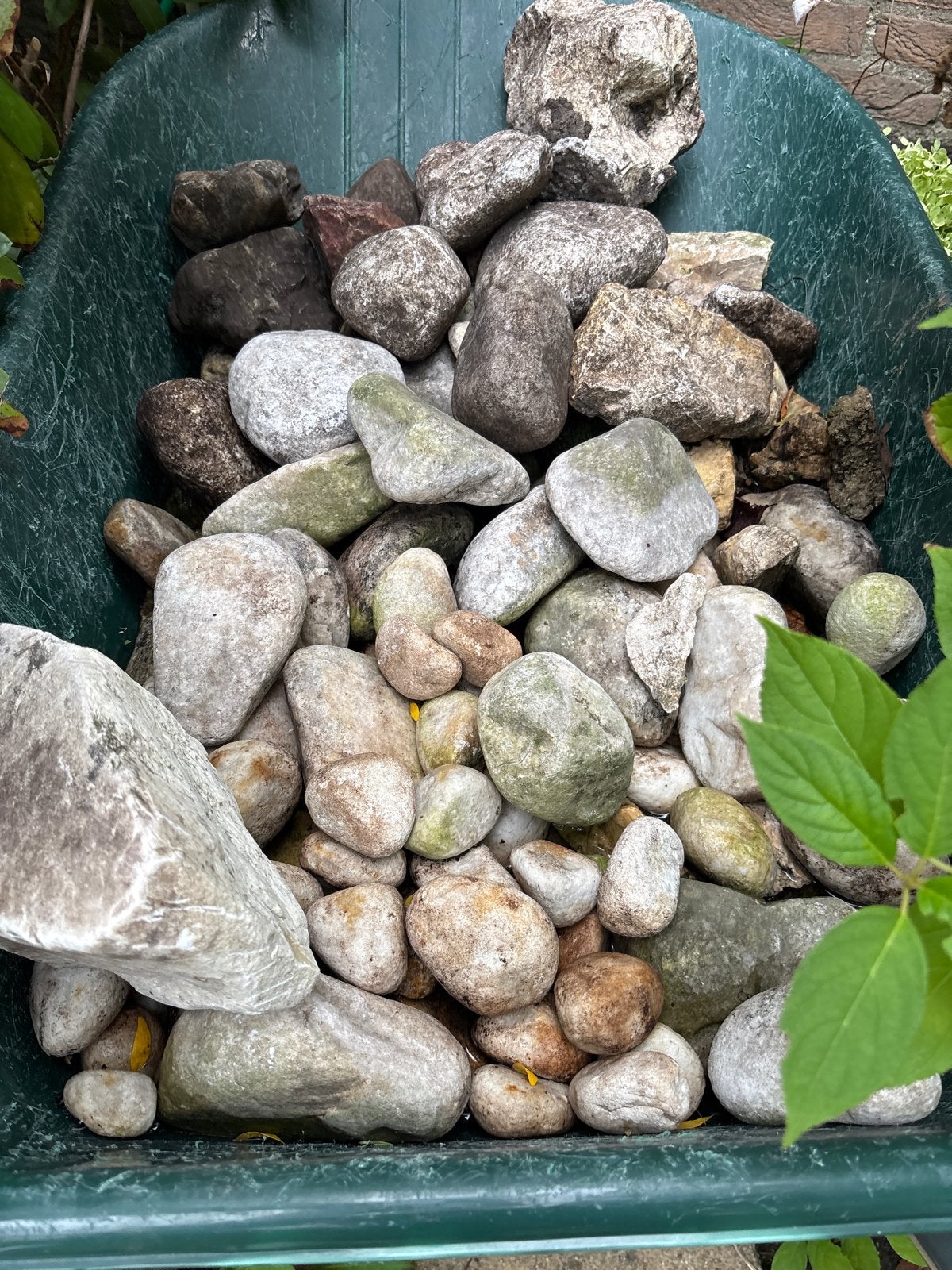 Grote en kleine zwerfkeien - Gratis af te halen!, Tuin en Terras, Ophalen of Verzenden, Gebruikt, Grijs, Kei