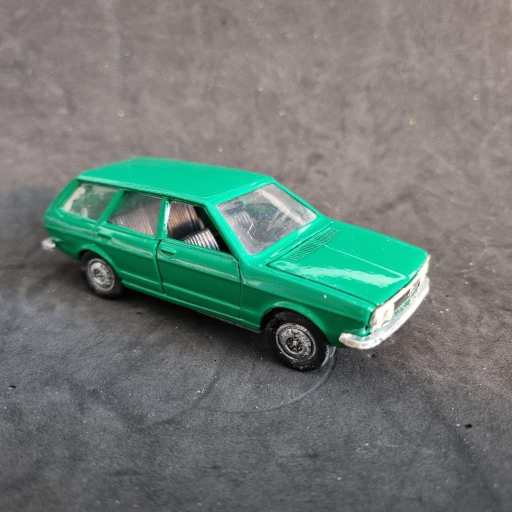 Schuco 1:43 VW Passat Variant, Hobby en Vrije tijd, Modelauto's | 1:43, Verzenden, Gebruikt, Auto, Schuco