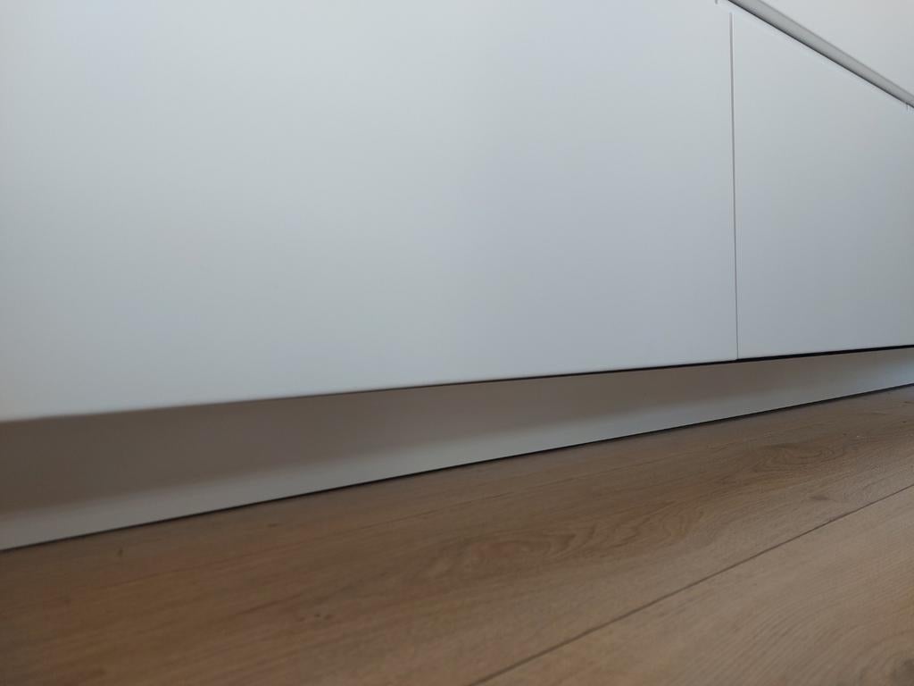 IKEA FÖRBÄTTRA plint 2x nieuw in folie, Ophalen, Kunststof, Nieuw, 200 tot 250 cm
