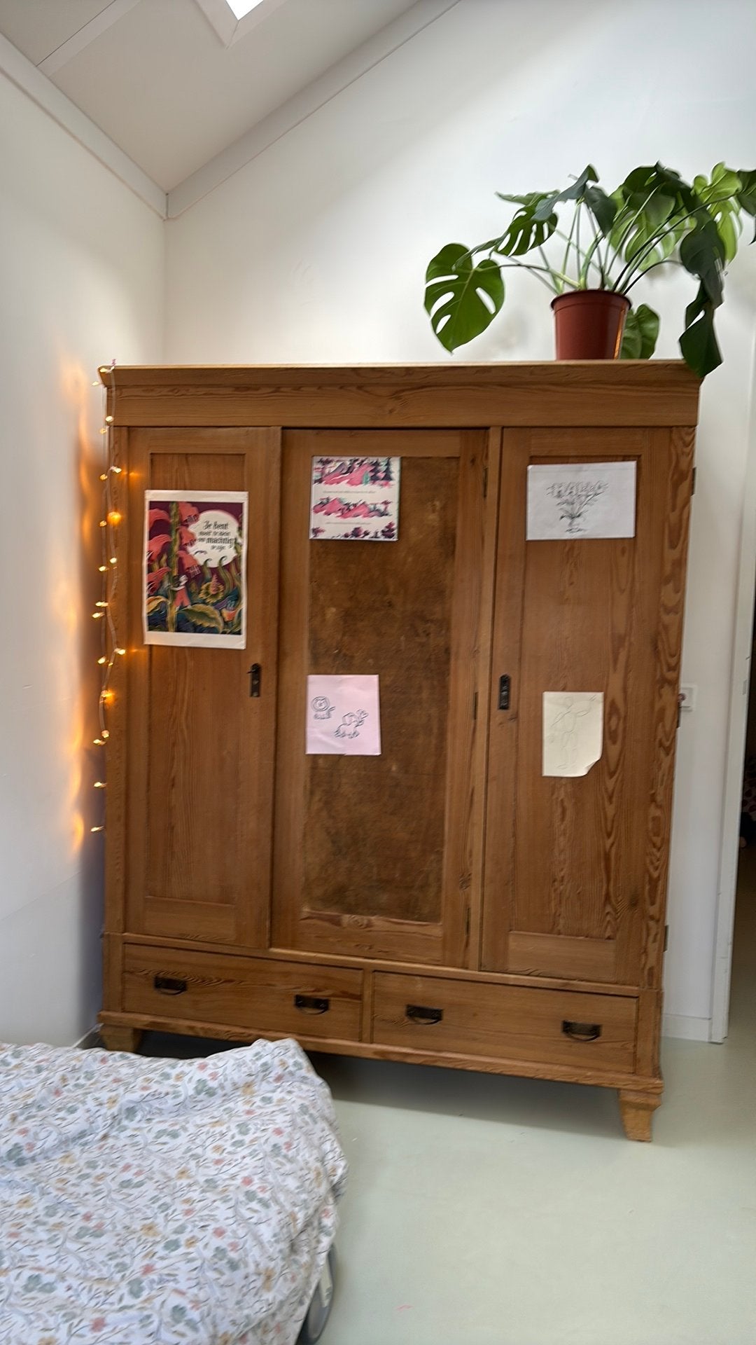 Grenen houten kledingkast, Gebruikt, 100 tot 150 cm, Ophalen of Verzenden, Landelijk