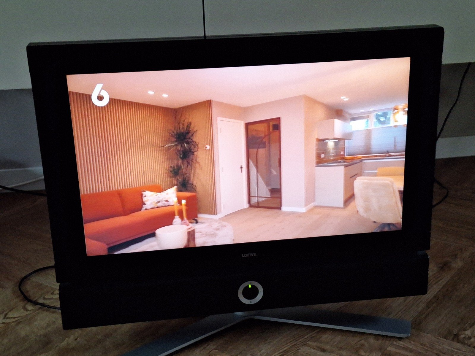 TV Loewe Individual 26 S, Audio, Tv en Foto, Ophalen, Zo goed als nieuw, 50 Hz, Overige merken
