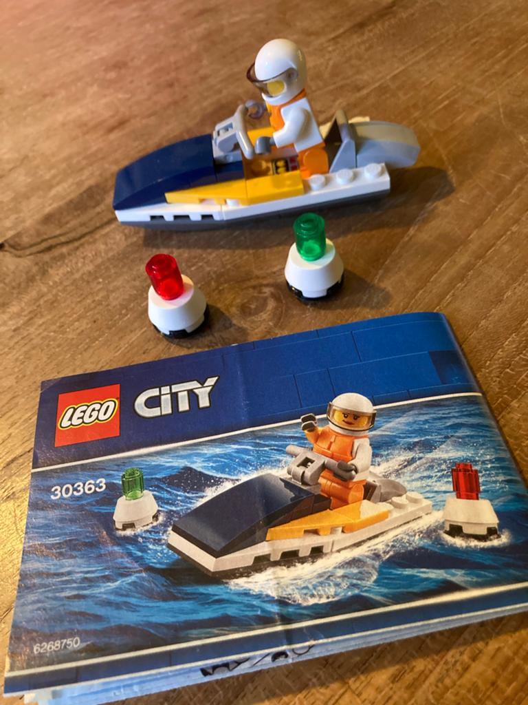Lego City Waterscooter met minifiguur en boeien (30363), Ophalen, City, Lego, Zo goed als nieuw