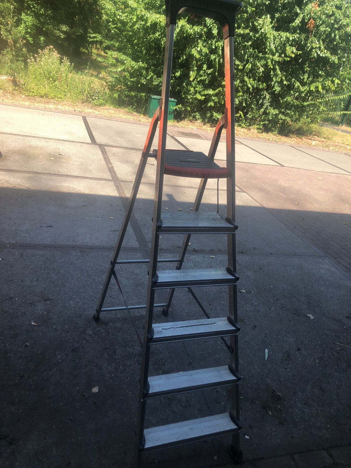 Nette altrex, Ophalen, Zo goed als nieuw, Minder dan 2 meter